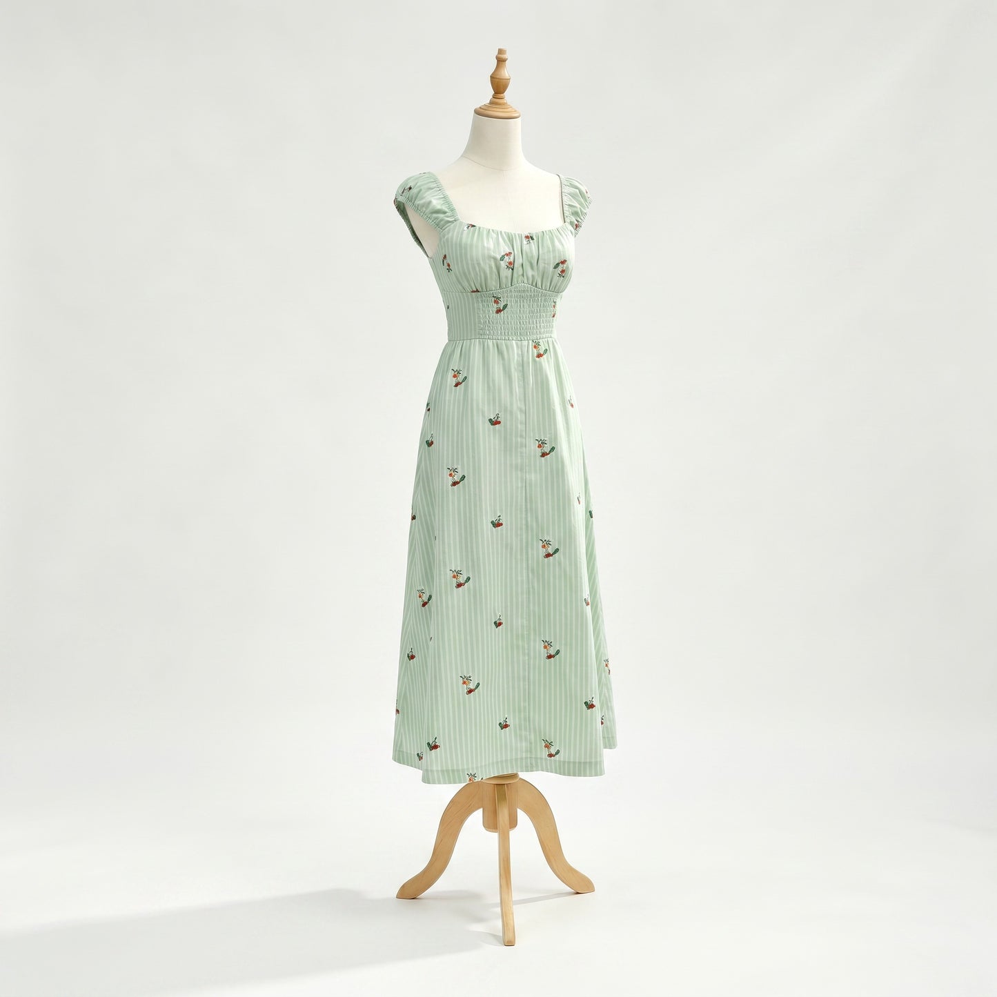 mint-green-polyester-front-display-ianthe-garden