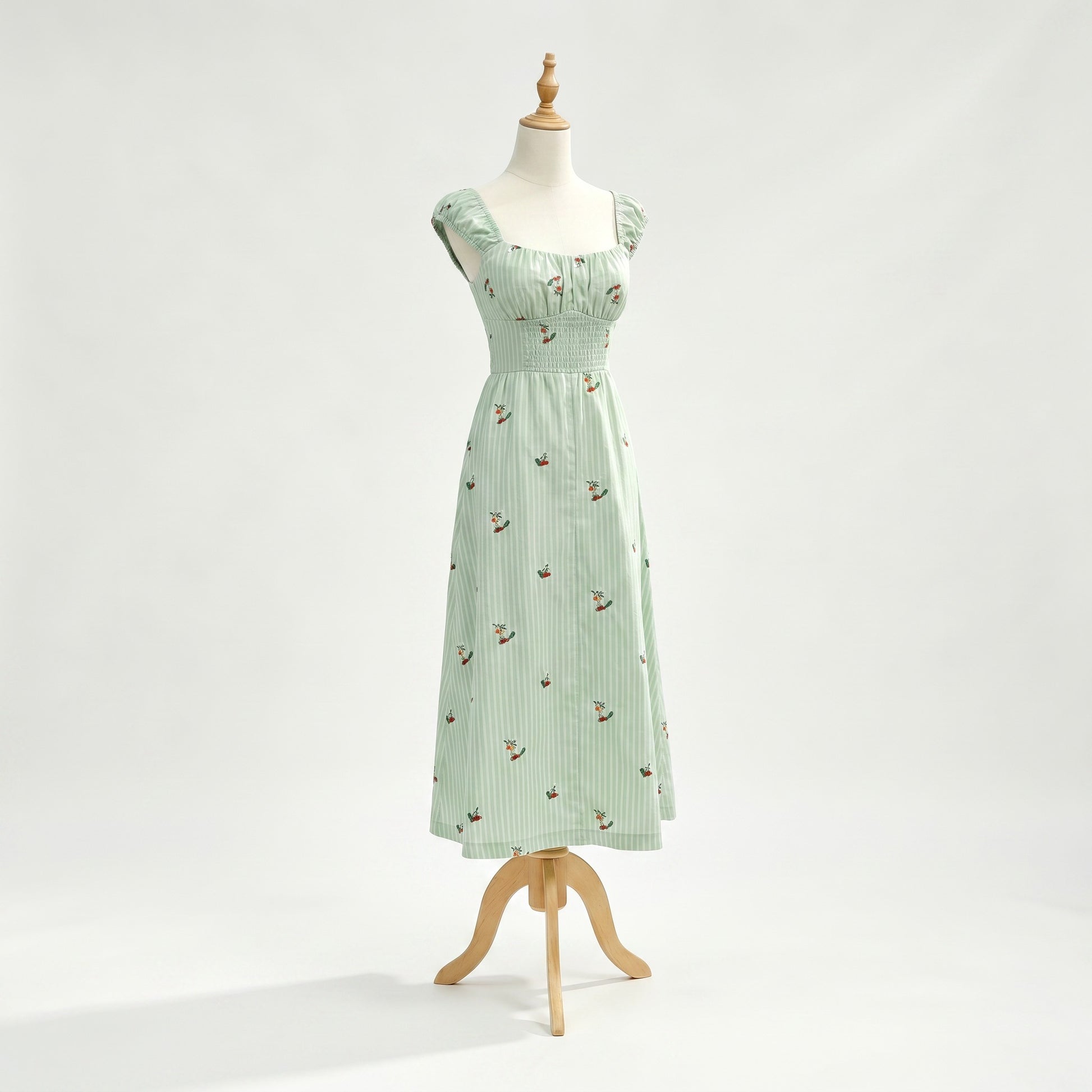 mint-green-polyester-front-display-ianthe-garden